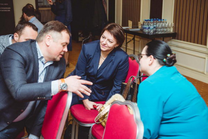 Выходим из кризиса - PR